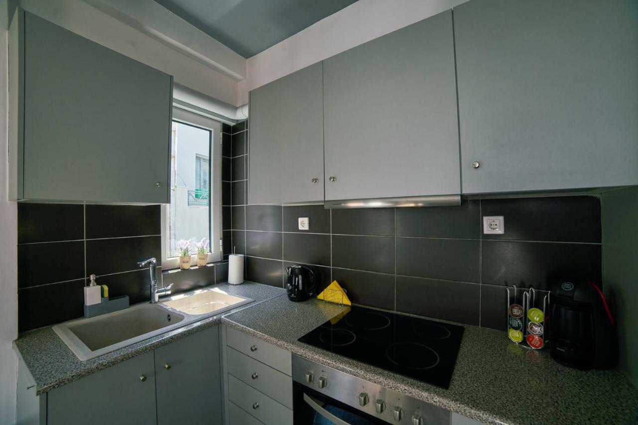V&V Central & Elegant Apartment Афины Экстерьер фото